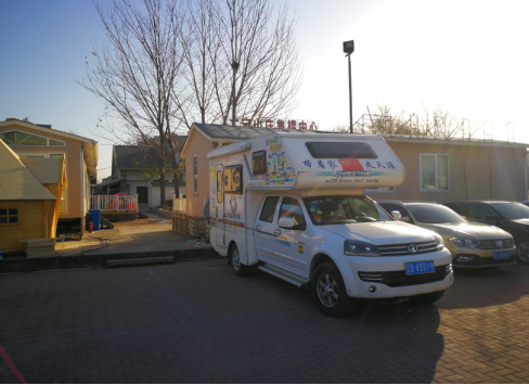 你沒看錯，歡迎來到2012年的房車世界！