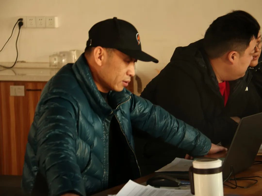 以用戶為中心，覽眾房車高管與用戶在線懇談