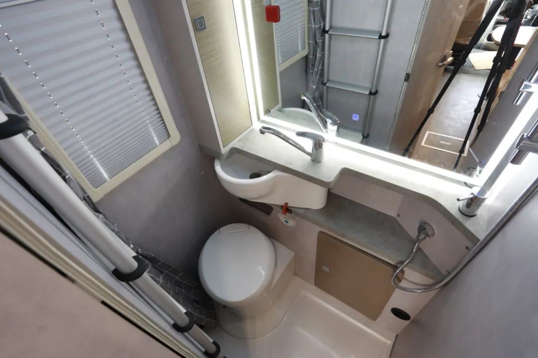 向“偽性價(jià)比”房車出擊，第五代塞拉維來襲！